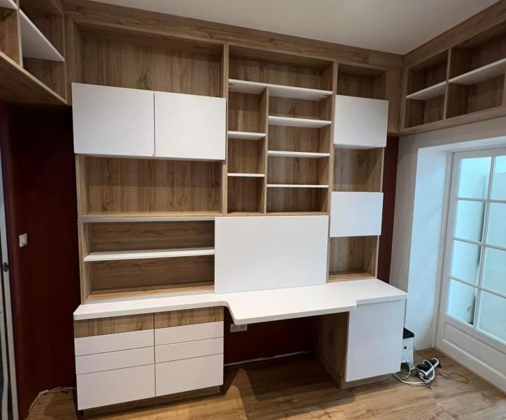 Harmonie intérieure : menuiserie sur mesure, créativité et excellence réunies.