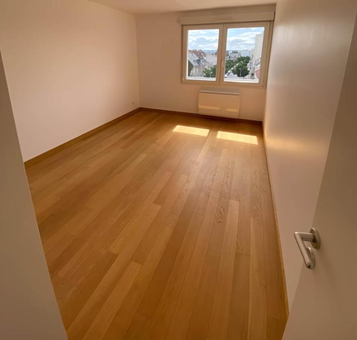 L’élégance sous vos pieds, confort et durabilité assurés.